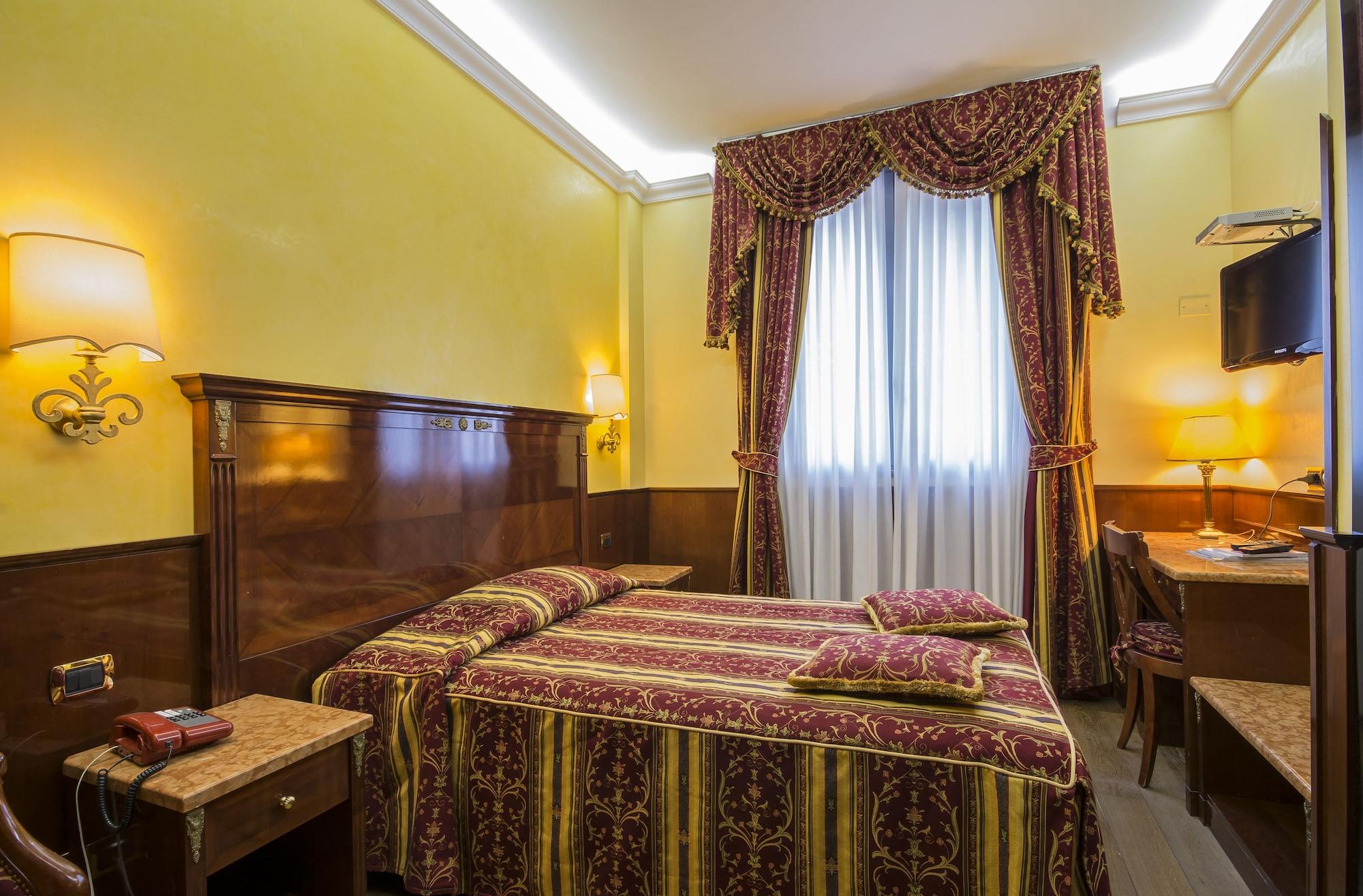 Hotel Vittoria Milaan Buitenkant foto
